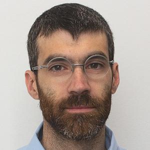 Dr. Tristan Favre